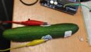 جهاز مصري يكشف جودة الفواكه والخضروات باستخدام الكهرباء