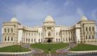 تجارة الشارقة: قانون الاستثمار الأجنبي المباشر يحقق اقتصادا تنافسيا