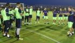 سرية في تدريبات أهلي جدة استعدادا لكلاسيكو النصر