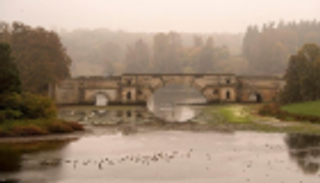 بالصور.. اكتشاف غرف سرية غارقة أسفل جسر قصر شهير بإنجلترا