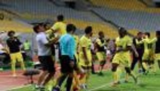 لاعب الوصل يشيد بمدرب فريقه بعد الفوز على الفجيرة 