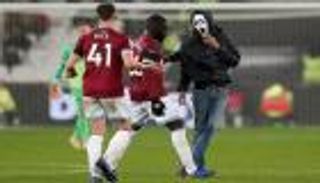 وست هام يصدر قرارات صارمة بحق مشجعين 