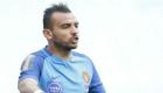 بن شريفية يحرس شباك الترجي أمام الأهلي