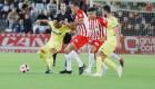 فياريال يتعثر أمام ألميريا.. وقادش يباغت إسبانيول في كأس إسبانيا