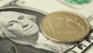 ارتفاع طفيف بسعر الدولار مقابل الروبل