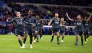 ليستر سيتي يهدي فوزه على كارديف لمالكه