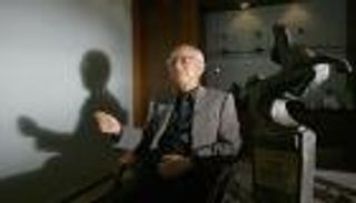 وفاة المنتج الصيني الشهير ريموند تشاو عن 91 عاما