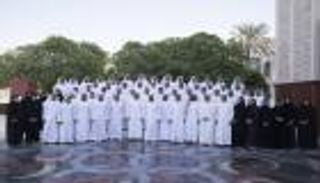  محمد بن راشد ومحمد بن زايد يستقبلان مهندسي "خليفة سات"