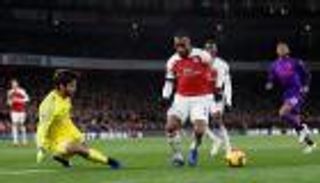 قمة أرسنال وليفربول تنتهي بالتعادل 