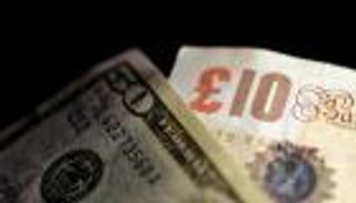 مكاسب الدولار تتوقف قبل انتخابات التجديد النصفي في أمريكا