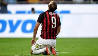 المهاجم الأرجنتيني جونزالو هيجوايين