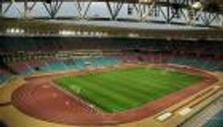 الكاف يحسم أمر غلق أحد مدرجات "رادس" الأربعاء