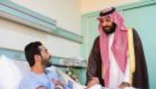 محمد بن سلمان يزور العسكريين المصابين من الحد الجنوبي