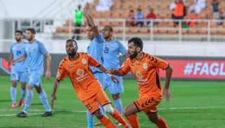 صورة من مباراة دبا الفجيرة وعجمان