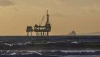 أسعار النفط تهبط بعد مخاوف تباطؤ الاقتصاد