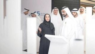 الشيخ محمد بن راشد أثناء زيارته لمعرض مبادرة مليون مبرمج عربي