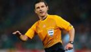 حكم نهائي دوري أبطال أوروبا يدير مؤجلة الهلال والاتفاق