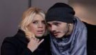 زوجة إيكاردي تقارن نجم الإنتر برونالدو