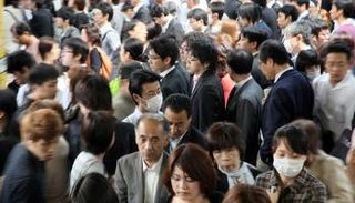 تراجع إنفاق الأسر اليابانية 