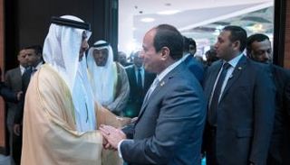 الرئيس المصري خلال استقبال الشيخ حامد بن زايد آل نهيان
