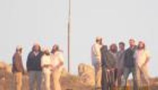 مستوطنون يهاجمون مدرسة شمالي الضفة وإصابات في صفوف الطلبة