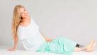 بالصور.. فقدت ساقها فأصبحت عارضة أزياء 