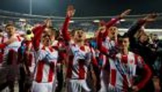 النجم الأحمر يحقق فوزا مفاجئا على ليفربول في دوري الأبطال