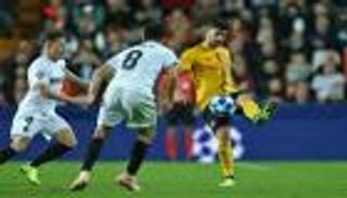 فالنسيا ينعش آماله الأوروبية بالفوز على يانج بويز السويسري