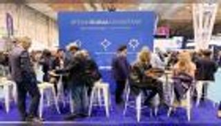 "فريق مزايا دبي" يعرض فرص النمو والابتكار خلال قمة الويب في البرتغال