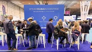 مشاركة "فريق مزايا دبي" في "قمة الويب" 