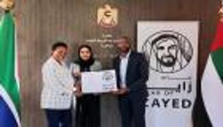 السفارة الإماراتية في بريتوريا تدعم مشروع "مليون حذاء مدرسي"