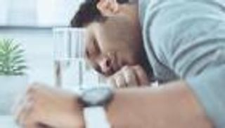 الماء يعالج مشكلات نقص عدد ساعات النوم 