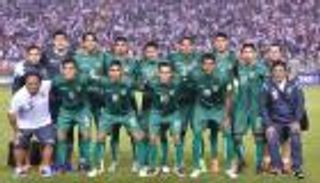 بوليفيا تنهي أزمة مستحقات اللاعبين قبل وديتي الإمارات والعراق