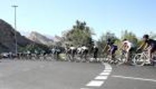 كورنيش عجمان يحتضن منافسات ماراثون الإمارات للدراجات المائية