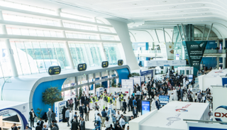 عمالقة النفط "ينقبون" عن استثمارات جديدة في "أديبك 2018"