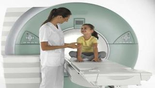 أول جهاز رنين مغناطيسي نووي للأطفال في معرض بالصين  