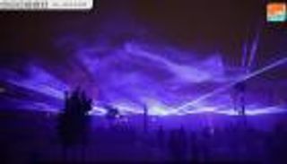 عروض "ووتر ليخت" الفنية تضيء خور دبي