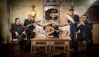 فرقة كايرو ستيبس تحيي أولى حفلاتها بمهرجان البُردة الإماراتي الأربعاء