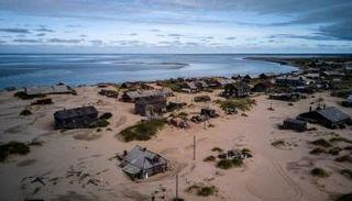 عدد سكان القرية 285 نسمة فقط