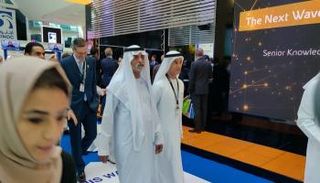 زيارة الشيخ نهيان بن مبارك جناح 