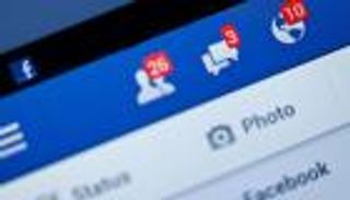 عطل مؤقت يصيب فيسبوك لفترة وجيزة