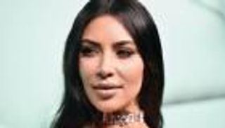 كيم كاردشيان تهدي جائزة لفرق الإطفاء في كاليفورنيا