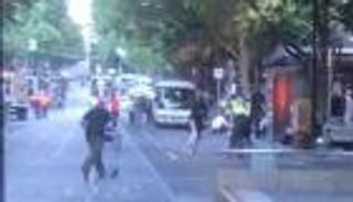 80 ألف دولار لمشرد ساعد الشرطة في القبض على منفذ هجوم ملبورن بأستراليا