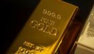 الذهب دون 1200 دولار مع استقرار الدولار قرب ذروة 16 شهرا