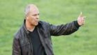 مدرب تونس يكشف سبب استبعاد "قاهر الأهلي" من مباراة مصر