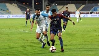 يحيى الغساني لاعب الوحدة الإماراتي