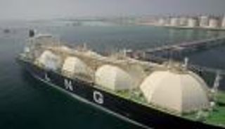 "أدنوك" تمدد اتفاقية طويلة الأجل لتوريد الغاز الطبيعي المسال