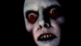 رسائل غريبة أخفتها هوليوود في أفلامها