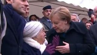 ميركل توضح للمسنة الفرنسية أنها المستشارة الألمانية