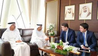 جانب من اللقاء بين الوفد الروسي ووزارة الاقتصاد الإماراتية